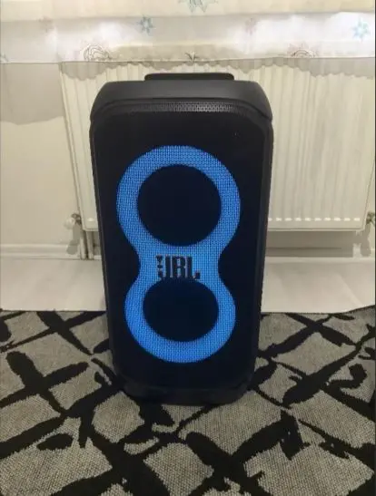 JBL PartyBox Go Taşınabilir Bluetooth Hoparlör - LED Işıklı Ses Deneyimi
